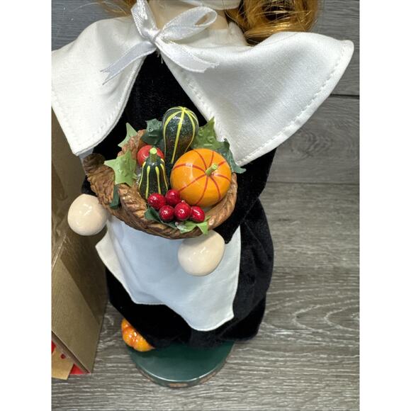 Vtg Nutcracker Village Pilgrim Woman Original Box 2005 Thanksgiving 14” Tall - Picture 5 of 9
